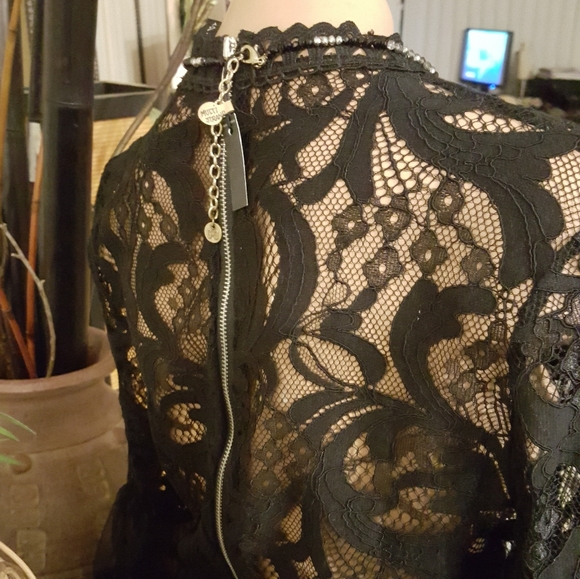 NWT BO HO LACE BELL SLEEVE S, BLACK BY SAN JOY. - Picture 9 of 15